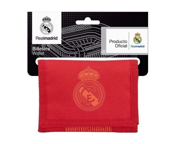 Billetero Real Madrid de color coral tercera equipación