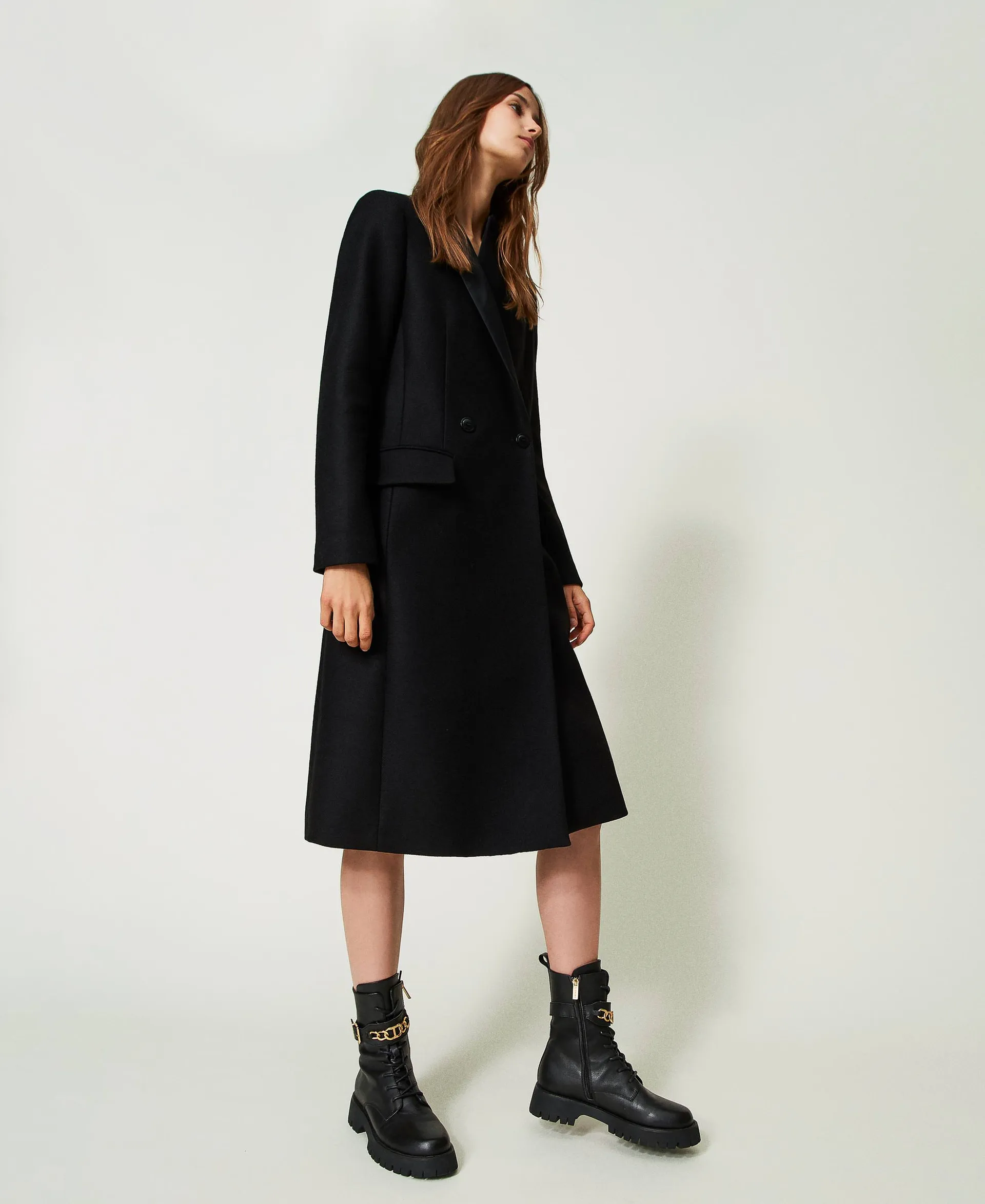 Bottines motardes en cuir avec chaîne Oval T