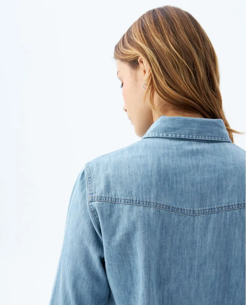 Camisa con bolsillos para mujer