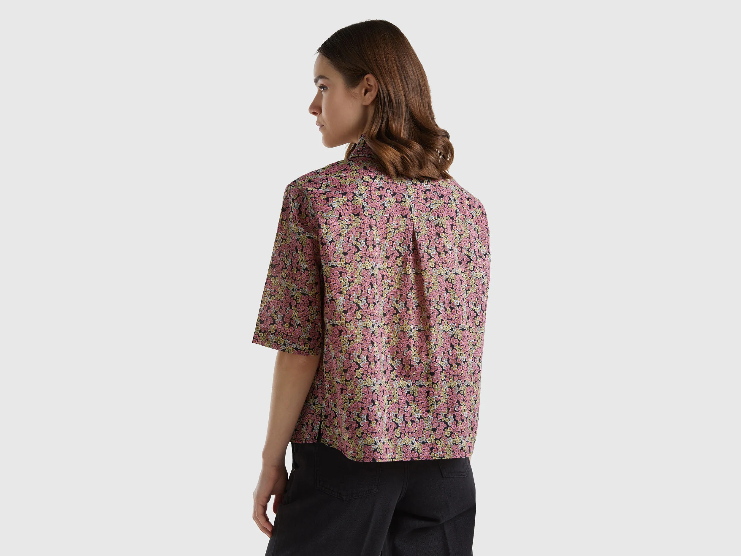 Camisa estampada de manga corta
