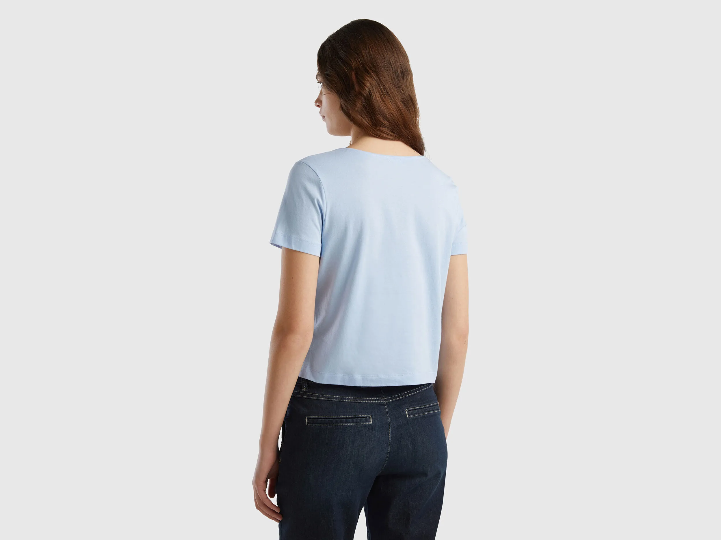 Camiseta de manga corta con abertura
