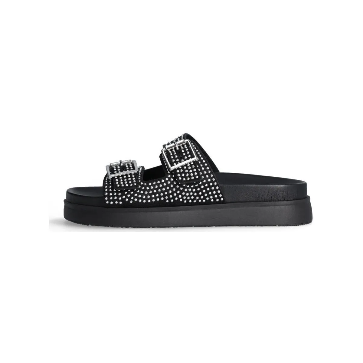 Chanclas con microtachuelas