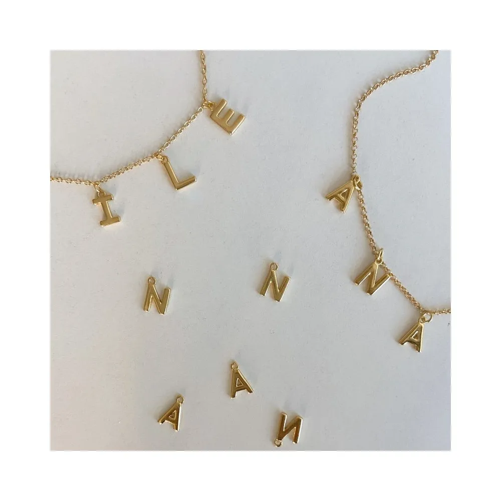 Collar Nombre Smooth Oro