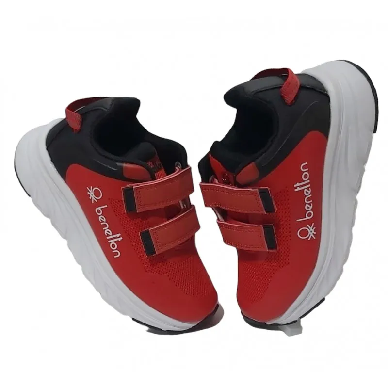Deportivo Casual Niño Rojo-Negro. UNITED COLOURS OF BENETTON,