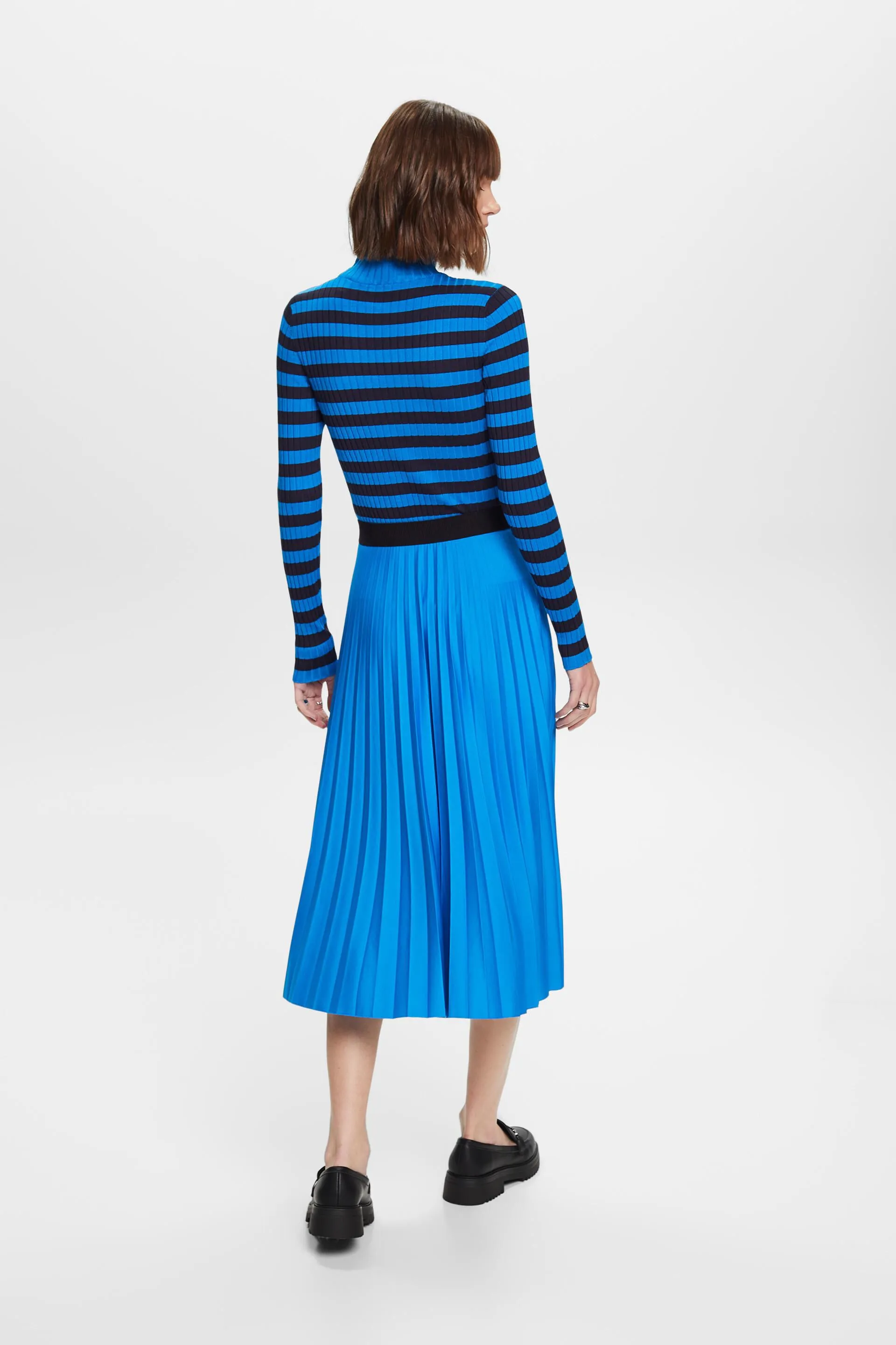 Falda midi plisada