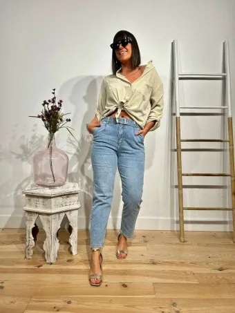Jeans Mom Fit Cinturón YOUNGSTER