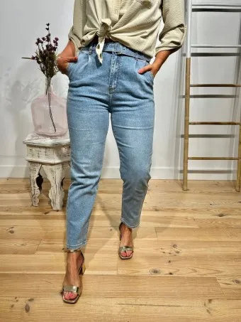Jeans Mom Fit Cinturón YOUNGSTER