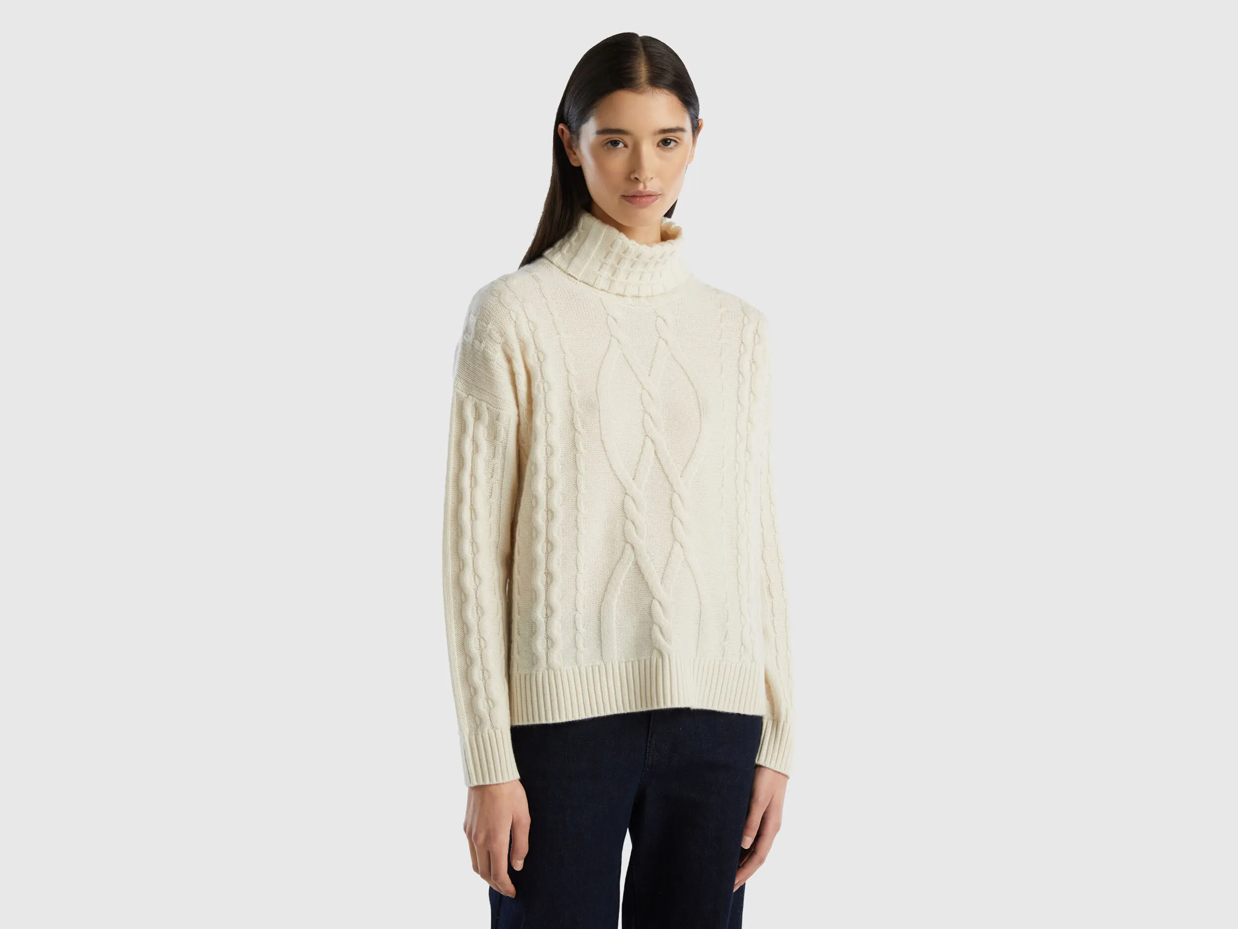 Jersey de ochos de 100 % cachemir con cuello cisne