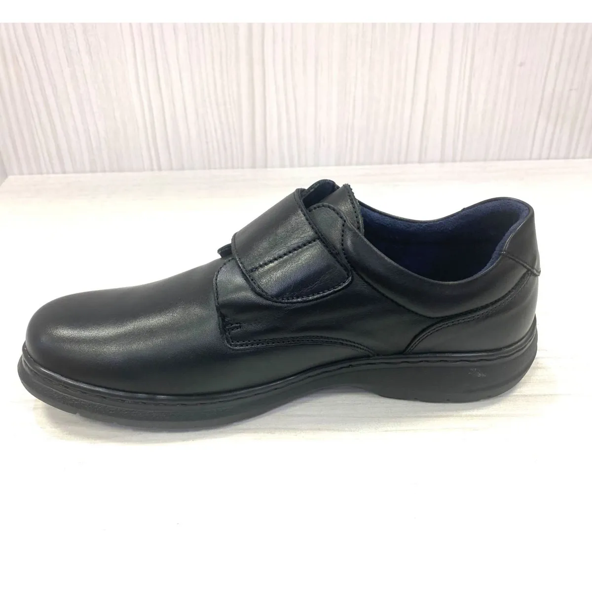 Notton zapato velcro ancho especial hombre en negro N0103