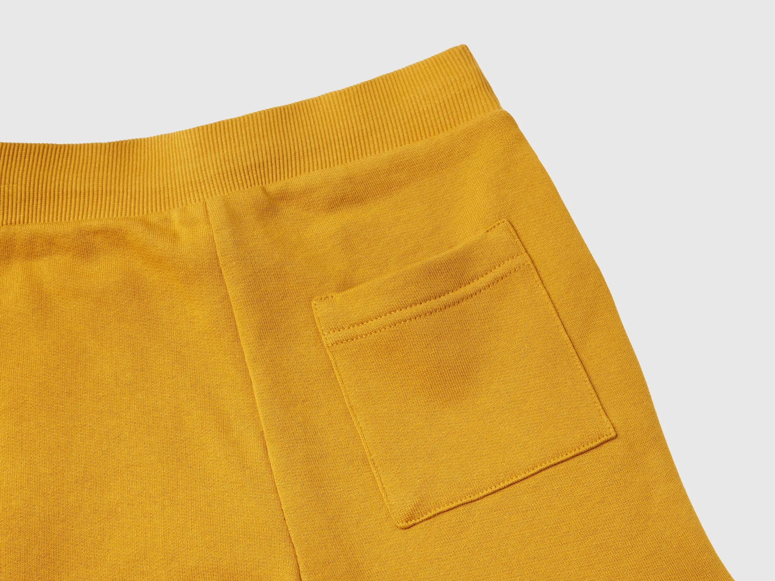 Pantalón cargo de felpa