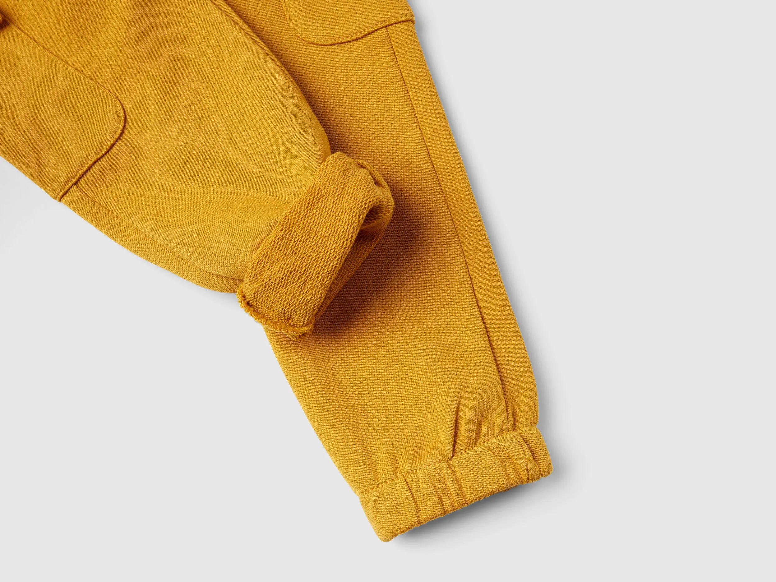 Pantalón cargo de felpa
