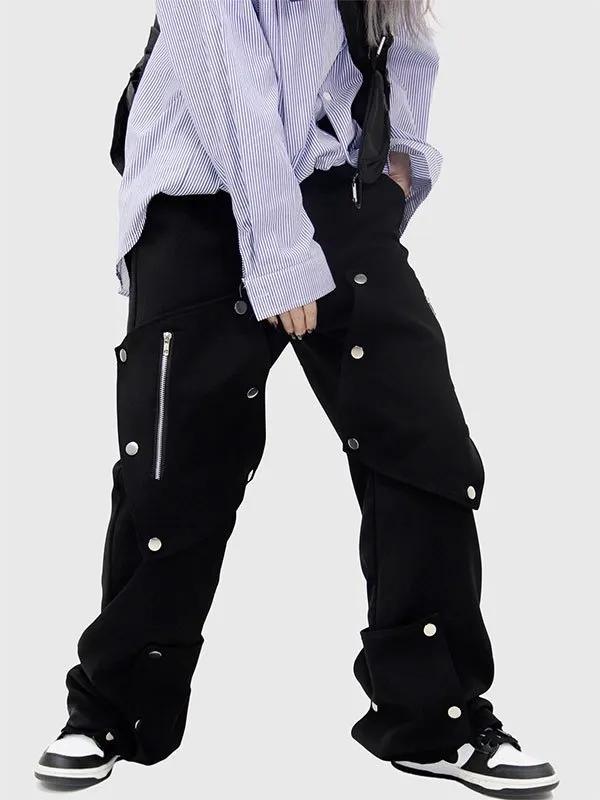 Pantalones cargo con detalle de botones