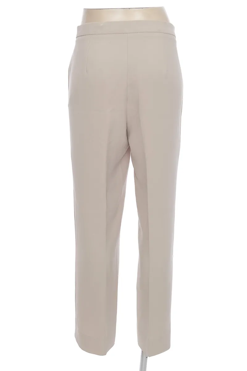 Pantalón color Beige - Closeando
