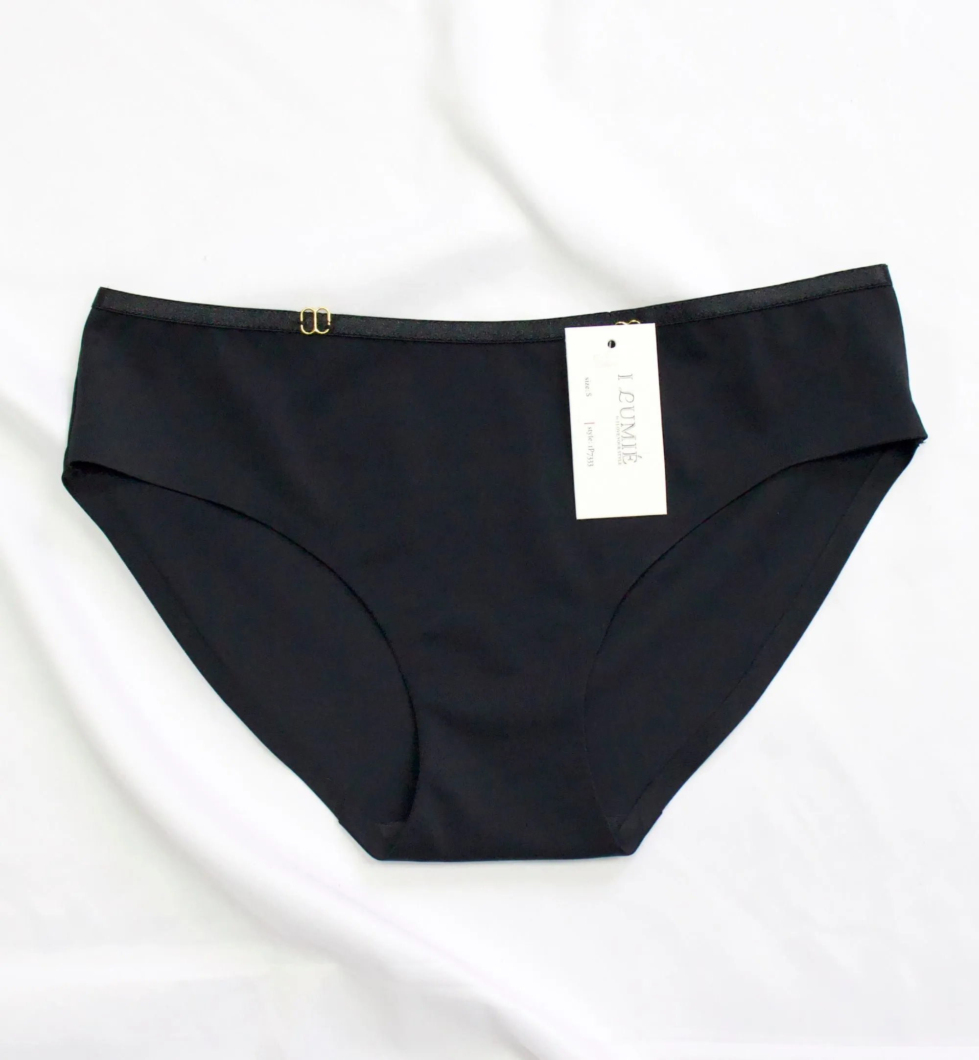 PANTY LISA CON DETALLE DORADO IP7333