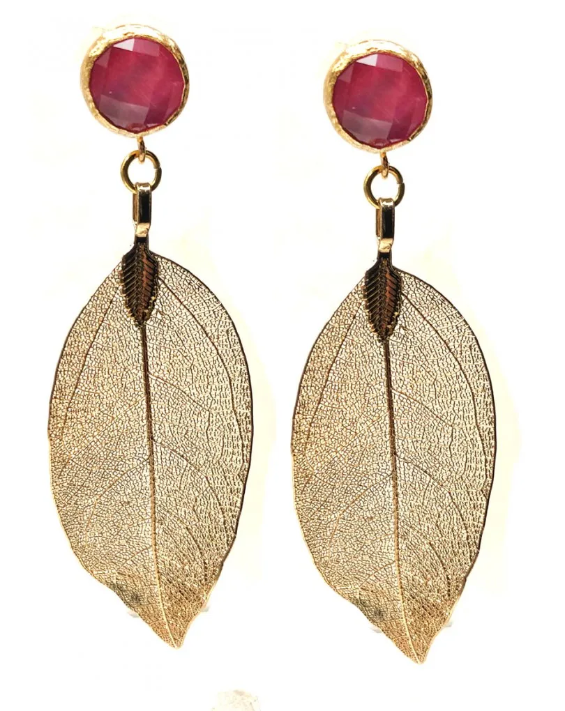 PENDIENTES DE MUJER DORADOS Y CON DETALLE DE BOTON EN ROSA
