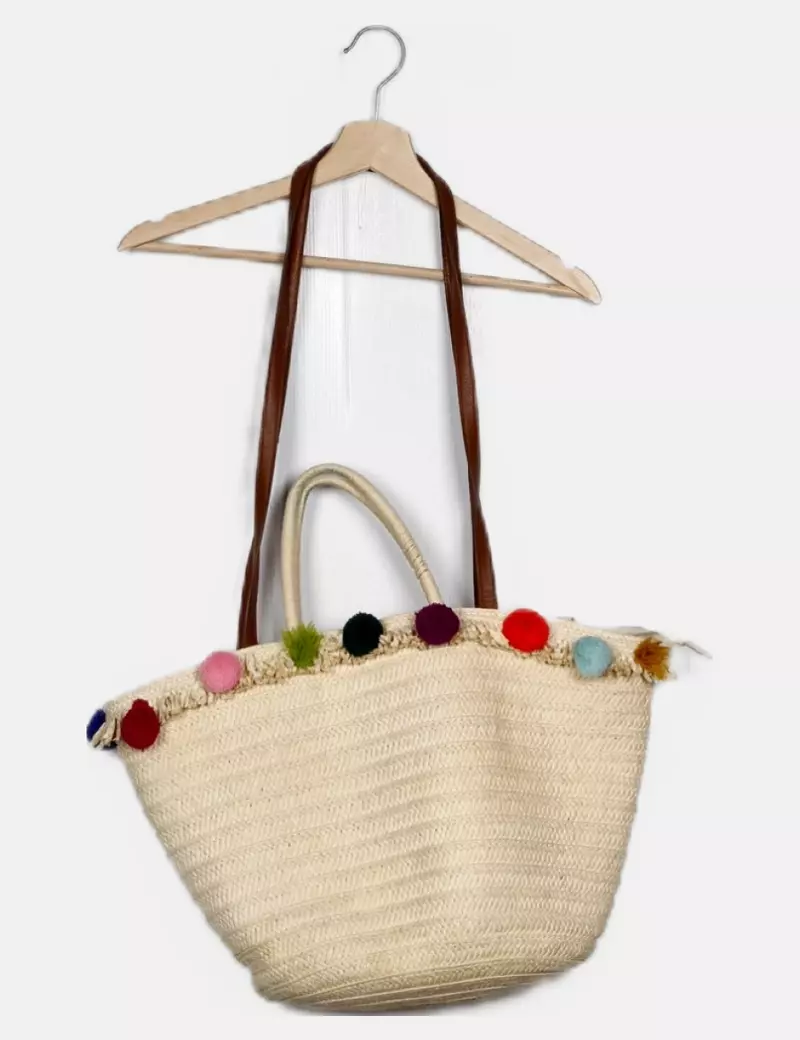 Primark Capazo beige con detalle pompones
