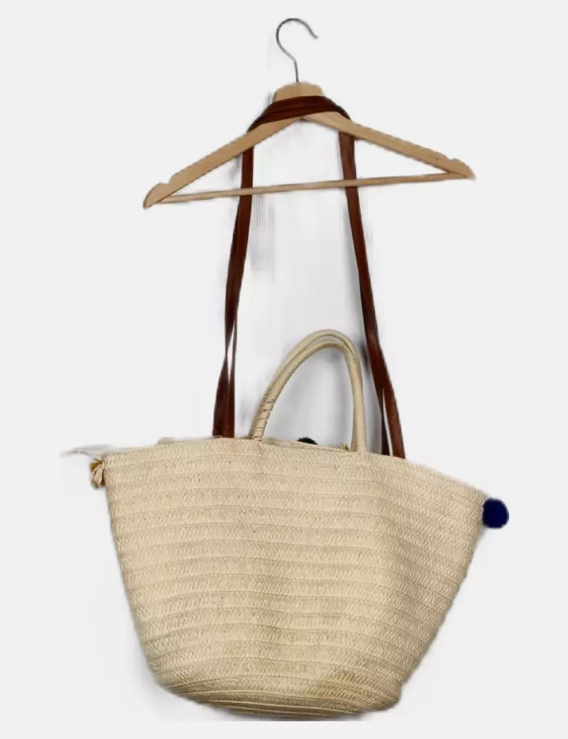 Primark Capazo beige con detalle pompones