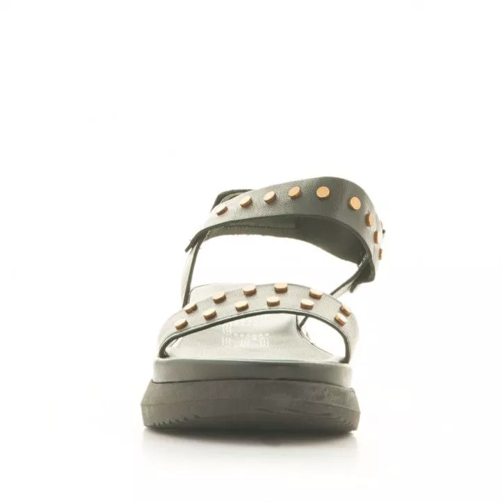 Sandalias plataformas Mjus de piel negras con tachuelas doradas y cierre de velcro