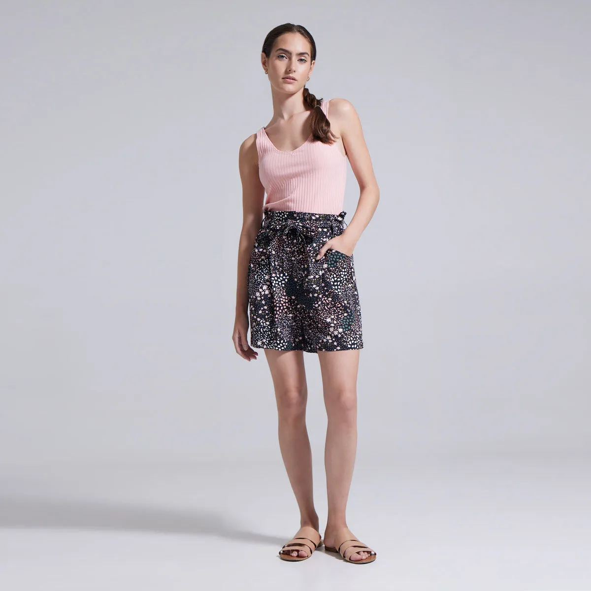 Short Tipo Paper Bag Con Estampado