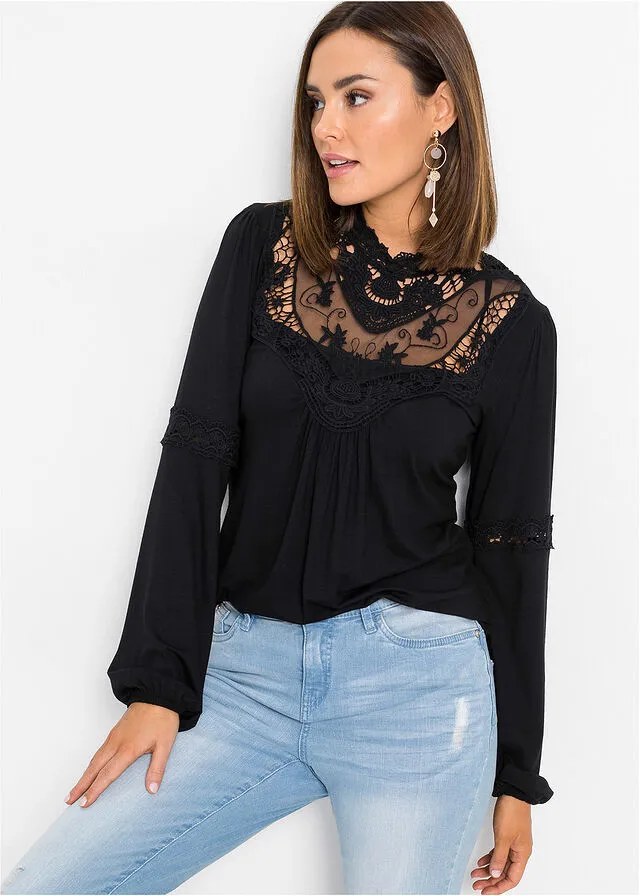Top con detalle victoriano Negro