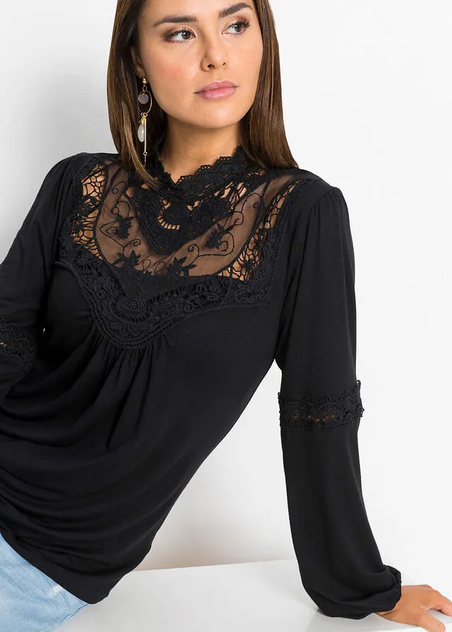 Top con detalle victoriano Negro
