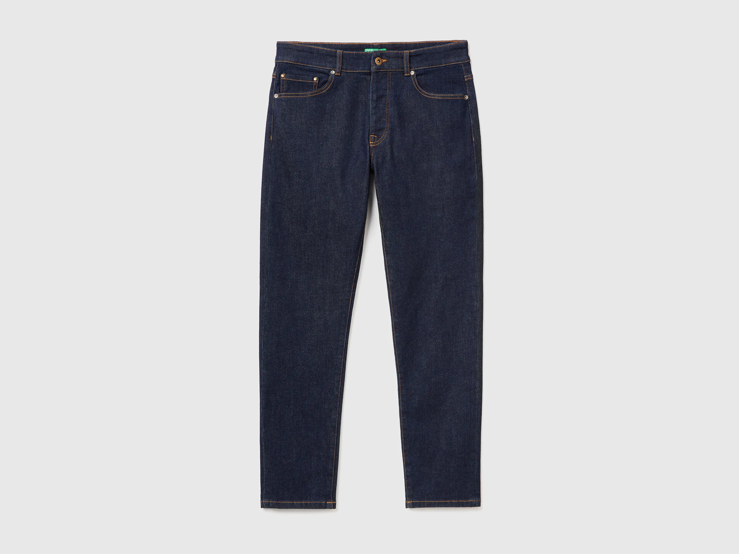 Vaqueros slim fit con cinco bolsillos
