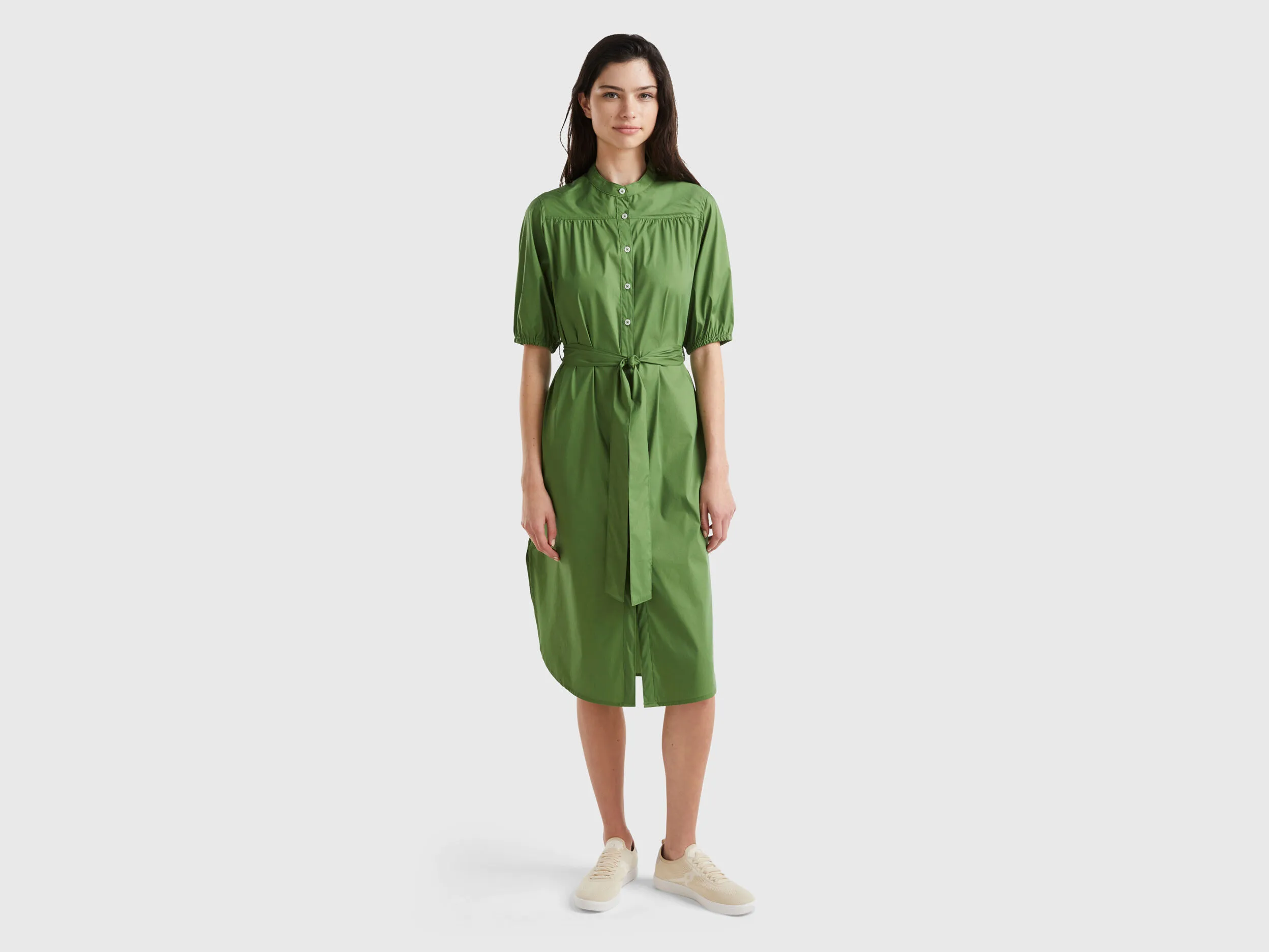 Vestido camisero midi con fajín