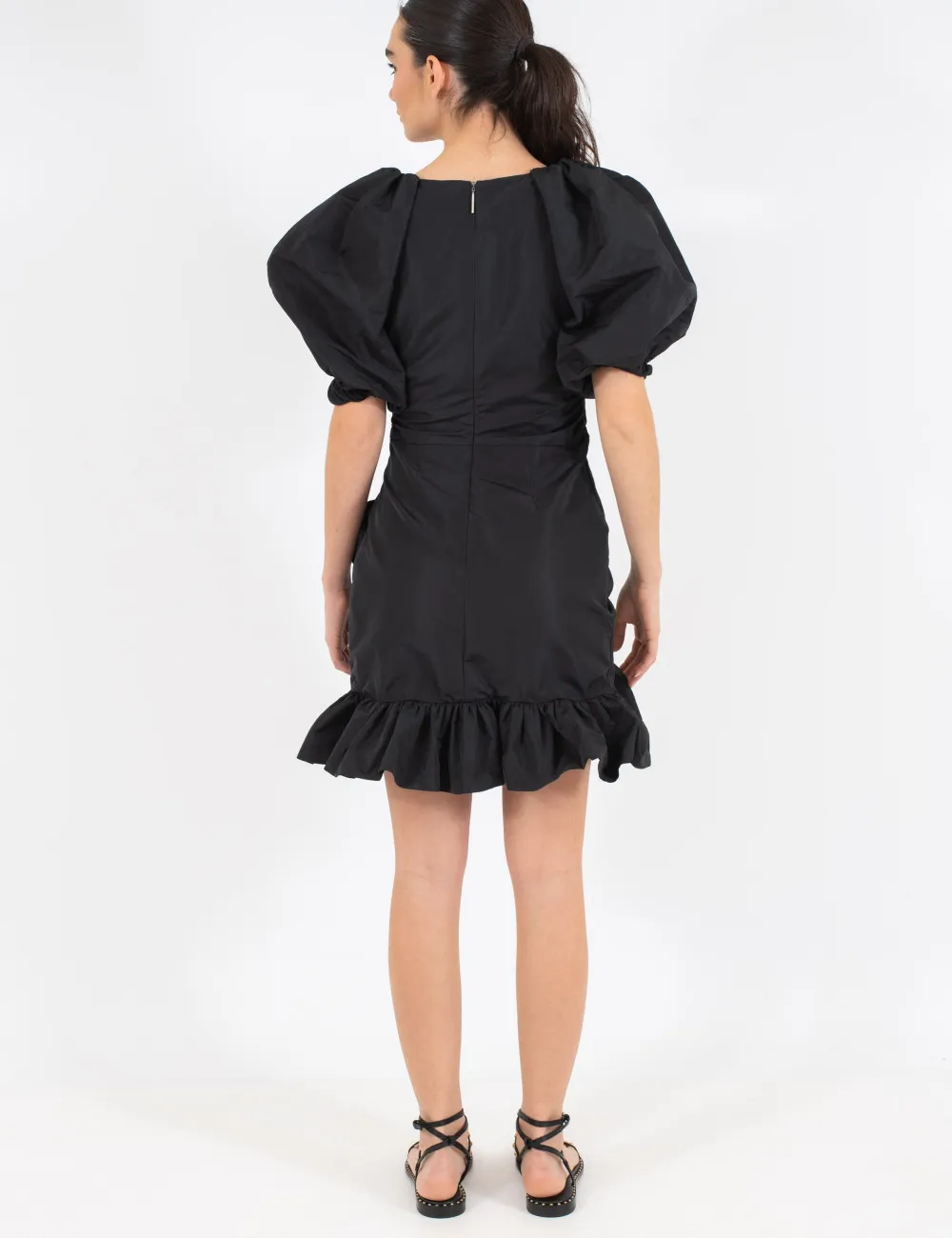 Vestido con volantes
