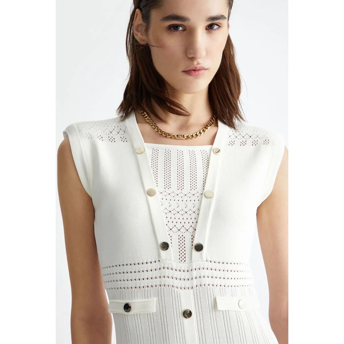 Vestido de punto con botones