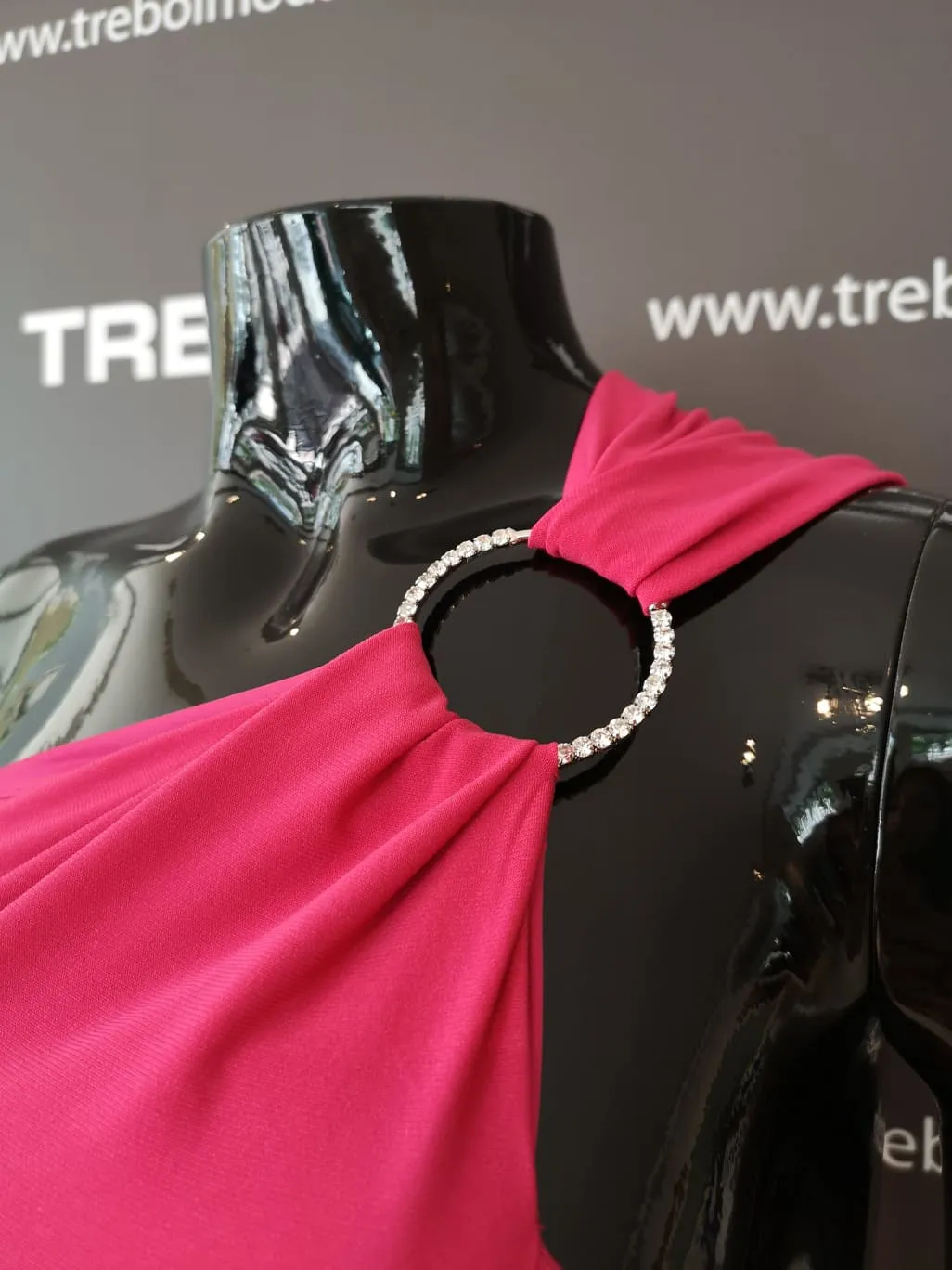 Vestido en punto de lycra ajustado a la silueta