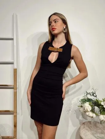 Vestido Entallado Trabilla SYBLE Negro