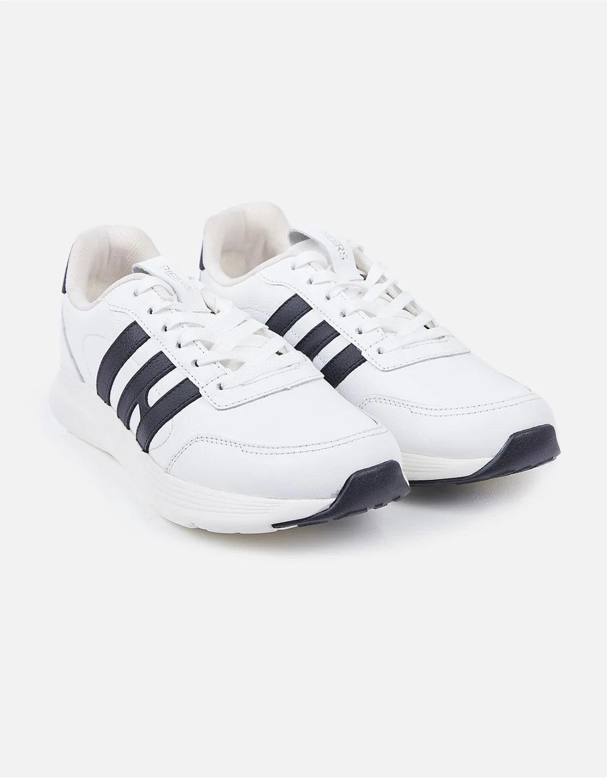 Zapatilla color blanco para hombre