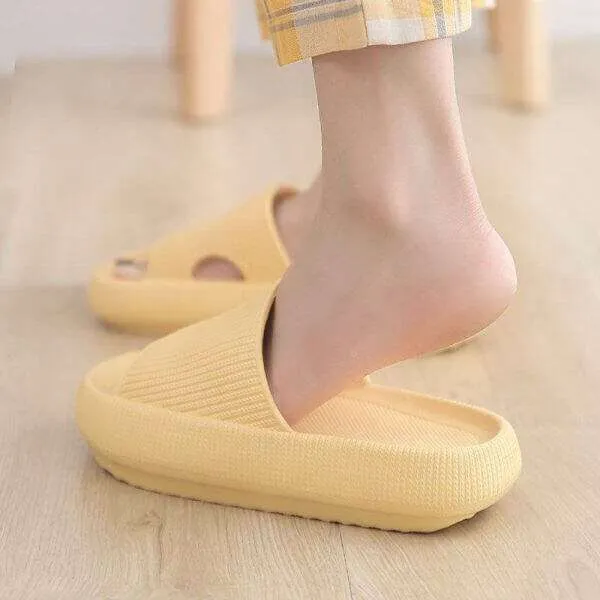 Zapatillas de confort con material de EVA Gredy: agarre óptimo, suela impermeable, escalones silenciosos
