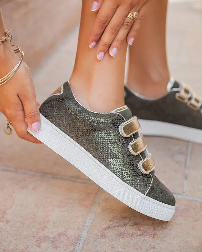 Zapatillas de mujer en color caqui con cierre de velcro - Maddy