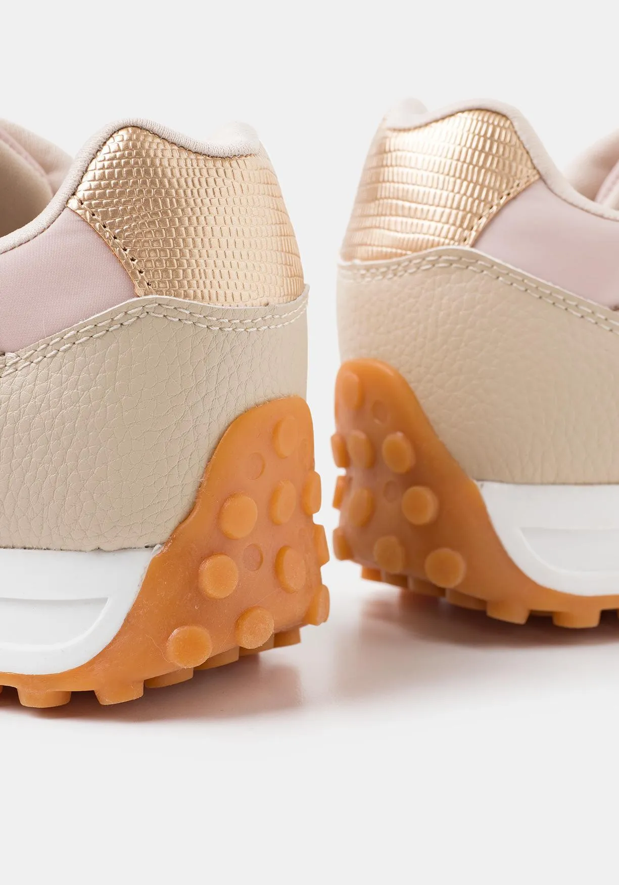 Zapato casual con detalle de cordón de Mujer TEX