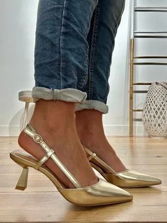 Zapato Stiletto KRYZE Dorado